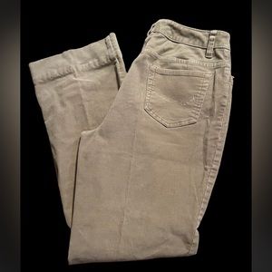 Used women pants size 8